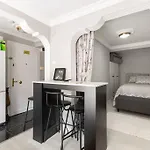 Practical And Cozy Flat Near Taksim Istikal