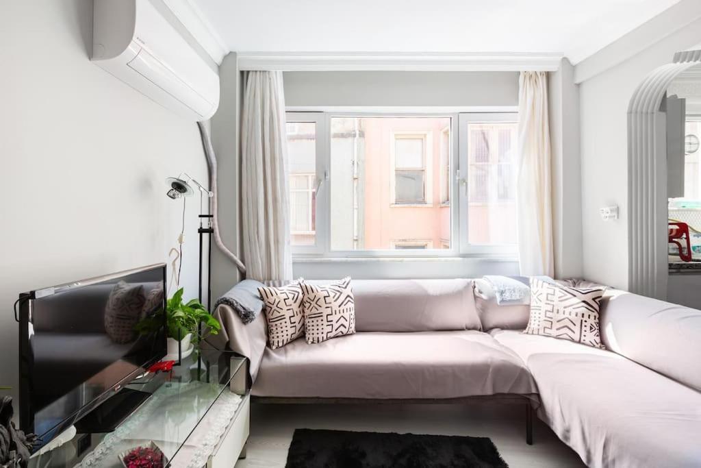 Practical And Cozy Flat Near Taksim Istikal Appartement *