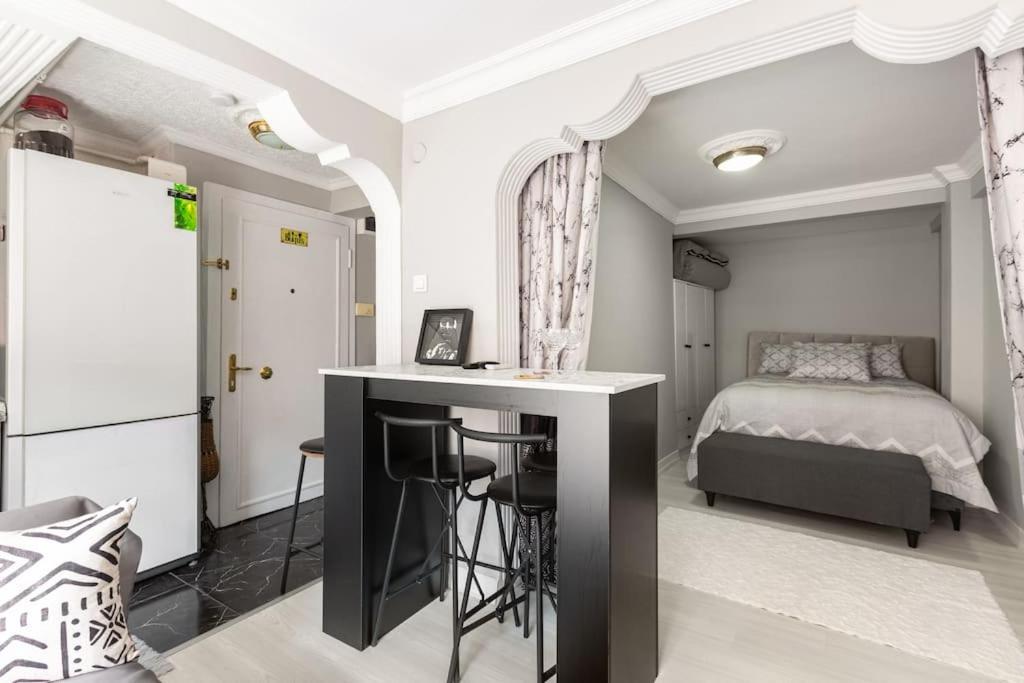 Apartament Practical And Cozy Flat Near Taksim Istikal *